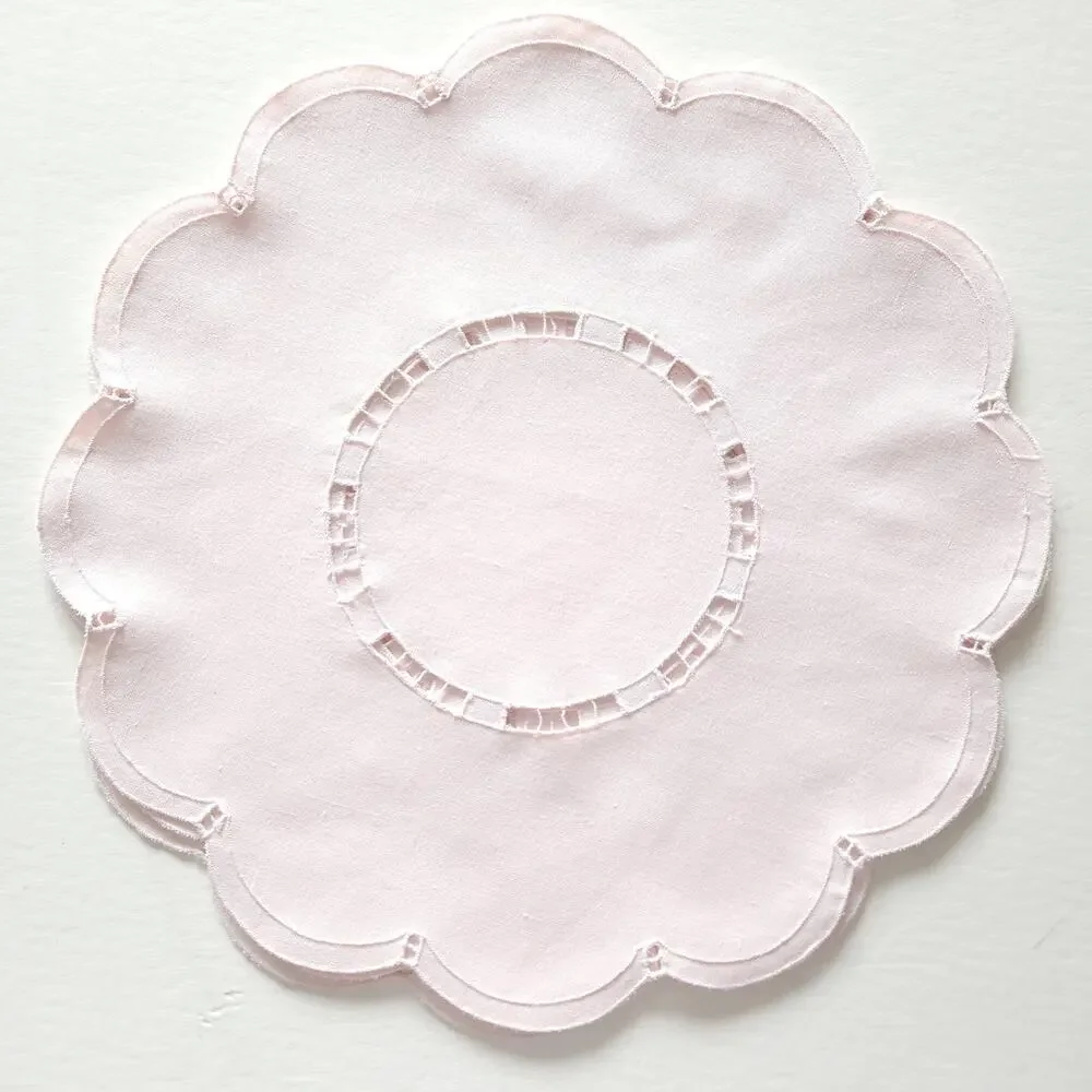 VTG Doilies Placemat Pink Round Cutwork Cotton Blend Shabby Valentine's 15